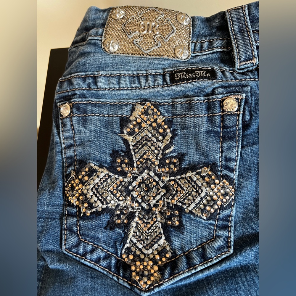 EU34 Buckle Miss Me dark wash Jeans